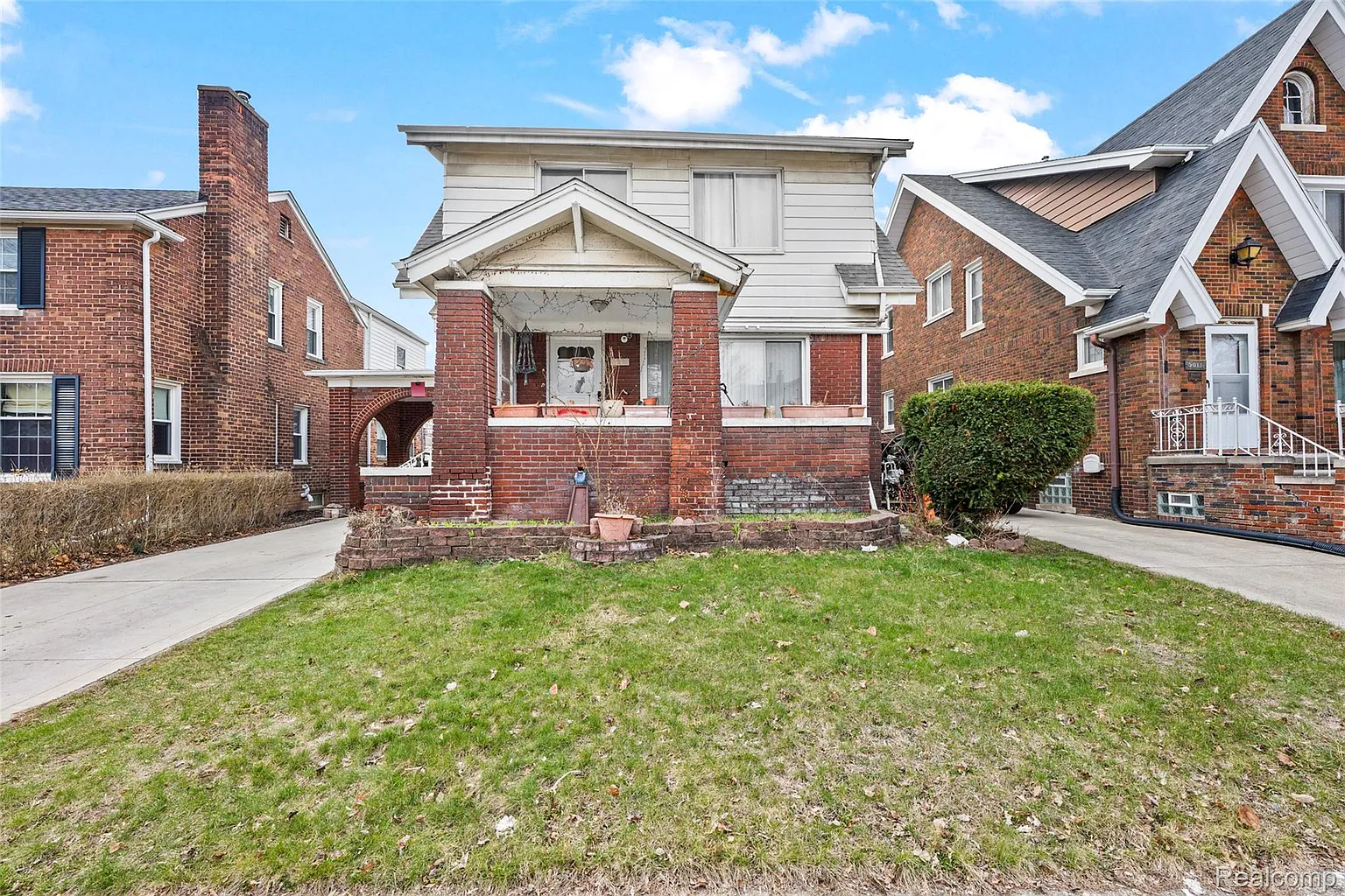 5003 Maple St photo 1