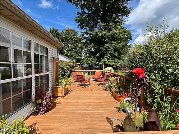 3rd image of 2850 Tinkers Ln