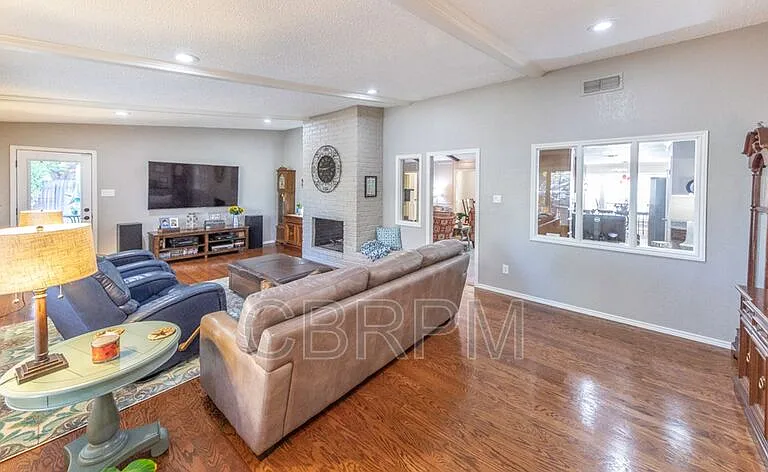 3620 93rd St — Photo 6