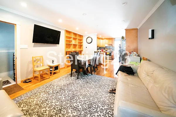 Rented by Sterling Realty Solution Inc | media 43