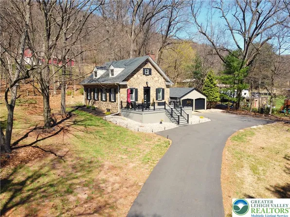 2239 Wassergass Rd, Hellertown, PA 18055