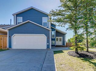 79 W Millside Cres SW, Calgary, AB T2Y 2P1