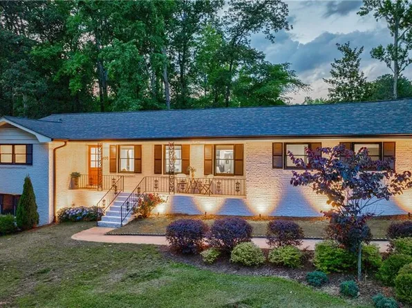 1600 Donna St SW, Mableton, GA 30126