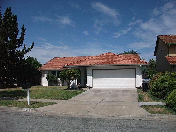 3rd image of 5029 Impatiens Dr