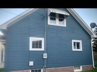 915 W Holmes St, Janesville, WI 53548