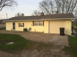 1240 Cherokee Dr, Union City, MI