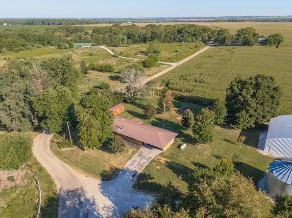 3379 N 1775 East Rd, Heyworth, IL 61745