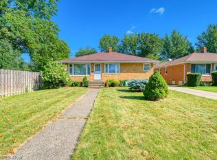 4810 Sheraton Dr, Parma, OH 44134