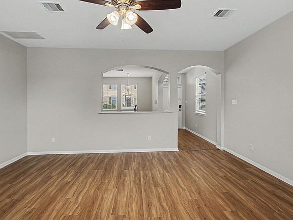 2nd image of 3915 Mossy Spring Ln
