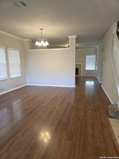 3 bed, 2.5 bath, 2631 sqft, $2,250 — Photo 2