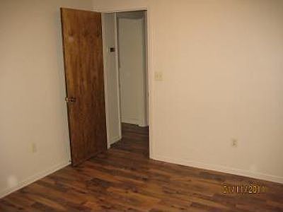 5th image of 1041 Johnnie Dodds Blvd Ste 3B