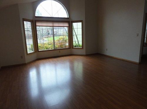 4th image of 12887 SW Village Park Ln