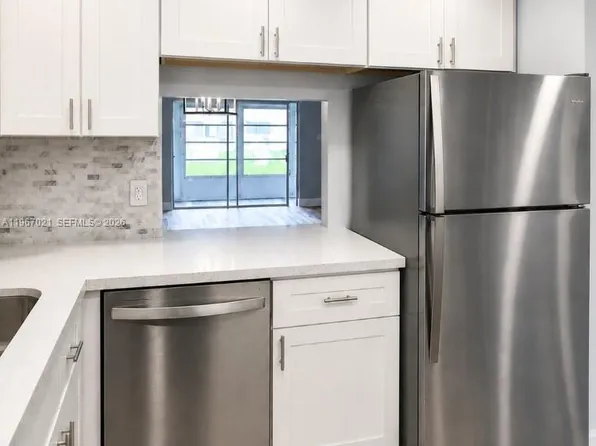 7600 NW 5th Pl APT 108, Margate, FL 33063