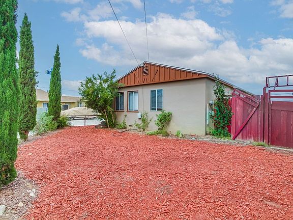 5th image of 3950-52 C St #3952-C