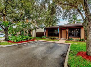 10171 E Cypress Ct #10171, Hollywood, FL 33026