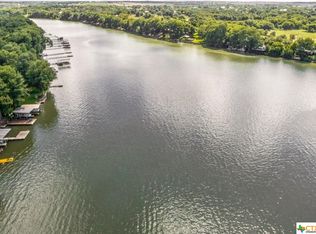 380 Rancho Rd, New Braunfels, TX 78130