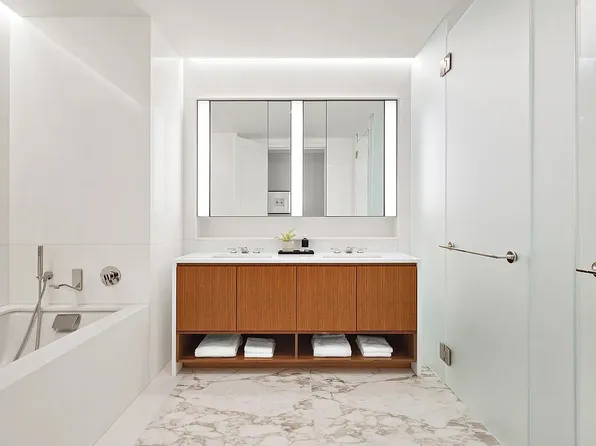 1289 Lexington Avenue image 22 of 36