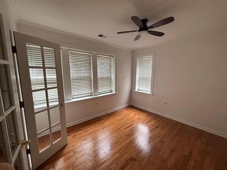 Second bedroom/den