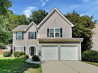 2214 Waters Trail Dr, Charlotte, NC 28216