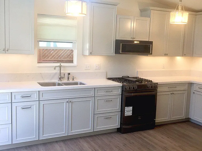 26010 Regent Ave — Photo 14