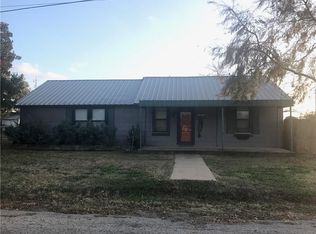 1401 E Wheeler St, Breckenridge, TX 76424