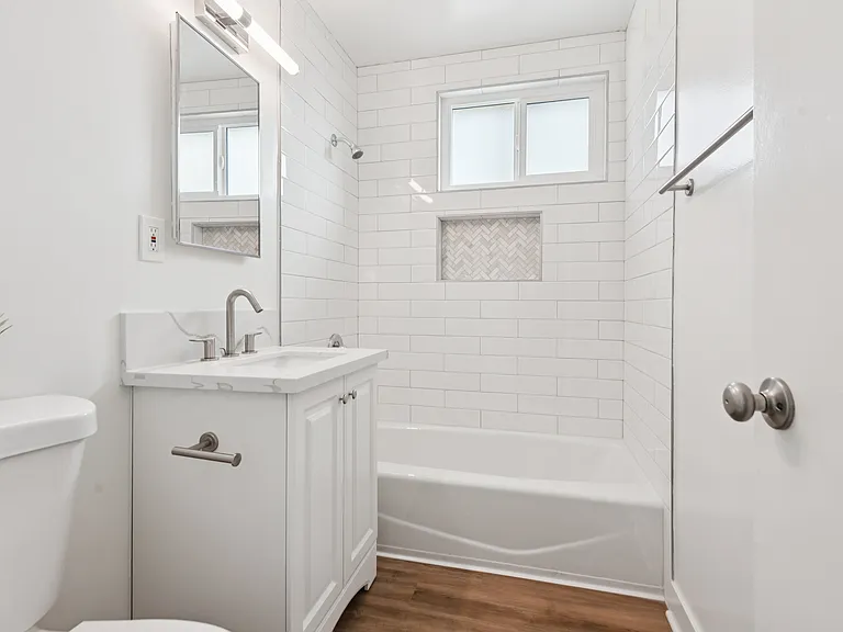Sahara Apartments — Photo 12