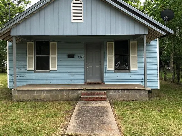 1975 Ives St, Beaumont, TX 77703