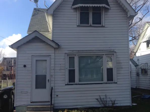 3268 W 56th St, Cleveland, OH 44102