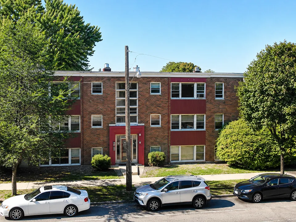 Cleveland/Niles Apartments