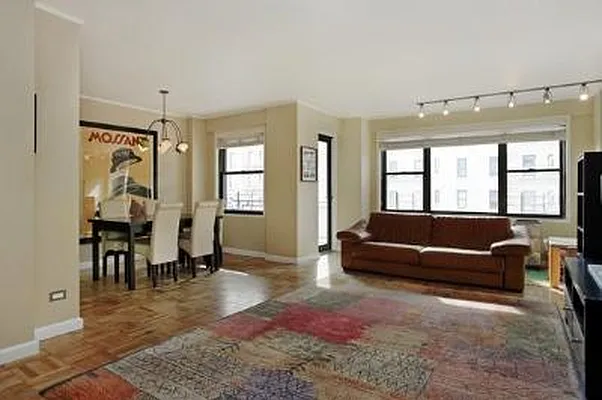 Sold by Corcoran | media 16