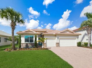 8047 Princeton Dr, Naples, FL 34104
