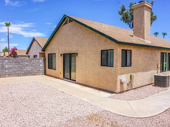 2nd image of 921 S Val Vista Dr Unit 2