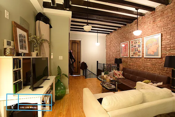 Rented by null | media 15