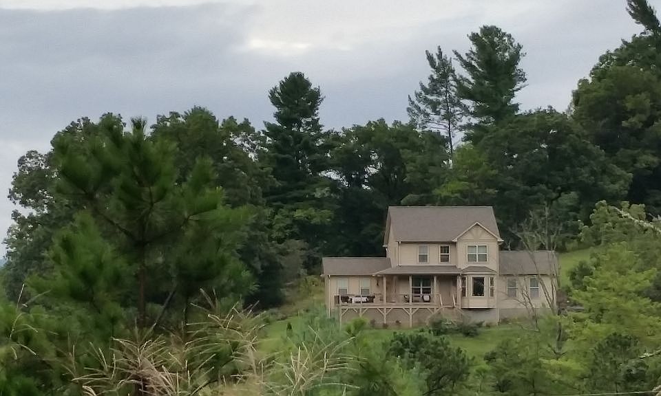 125 Farm Valley Court
WeavervilleNC