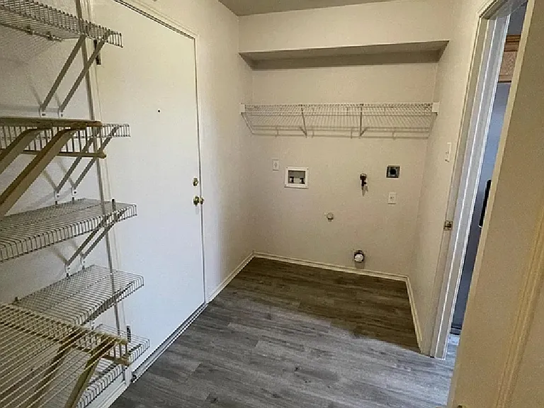 11725 Raymond C Ewry Ln — Photo 12