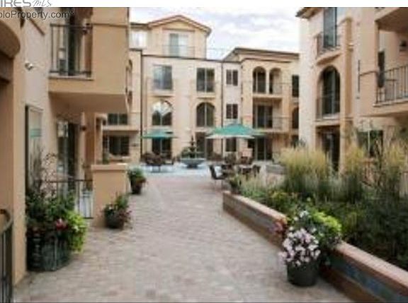 Unique & Inviting Community Courtyard