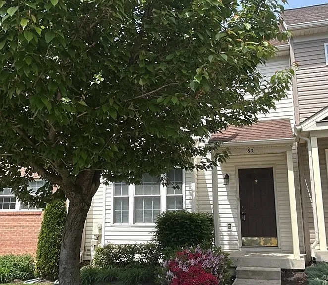 63 Mabel Ln — Photo 1