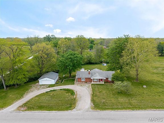 2nd image of 10386 Ridge Rd