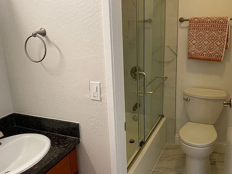 378 Van Buren - Renovated 2bed and 1bed units - Beautiful Building! — Photo 99
