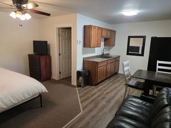5679 Kenai Spur Hwy #8, Kenai, AK 99611