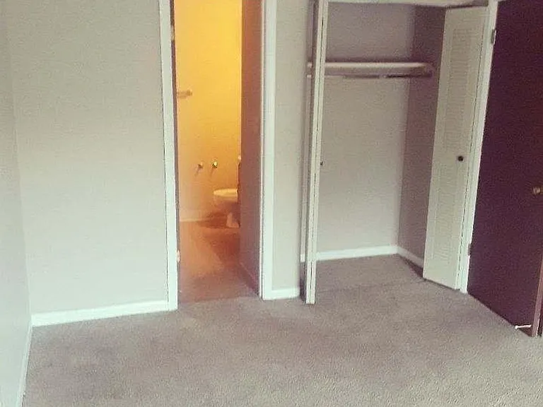 Cross Lakes Apartments — Photo 67