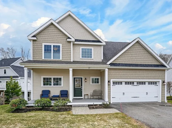 17 Stonebrook Ct, Southborough, MA 01772