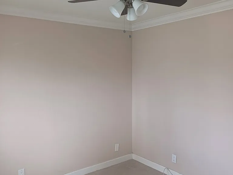 5851 Richmond Ave — Photo 10
