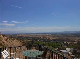 188 N Summit Rd, Canoga Park, CA 91304