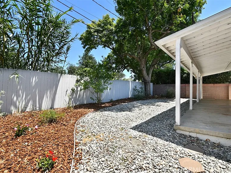 5836 Wish Ave — Photo 40