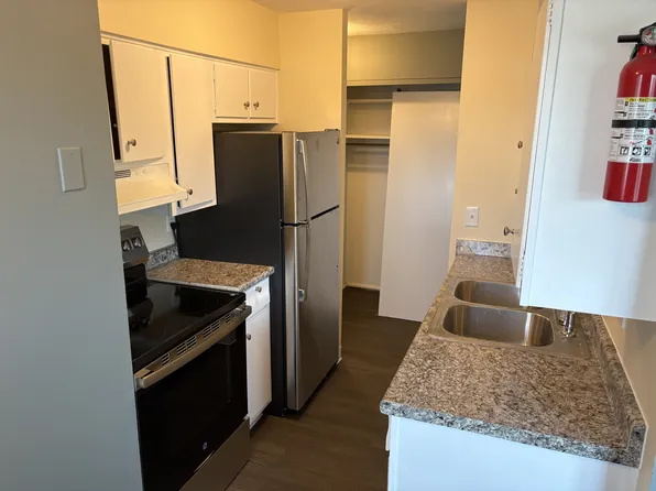 1950 Goodman Ave, Cincinnati, OH