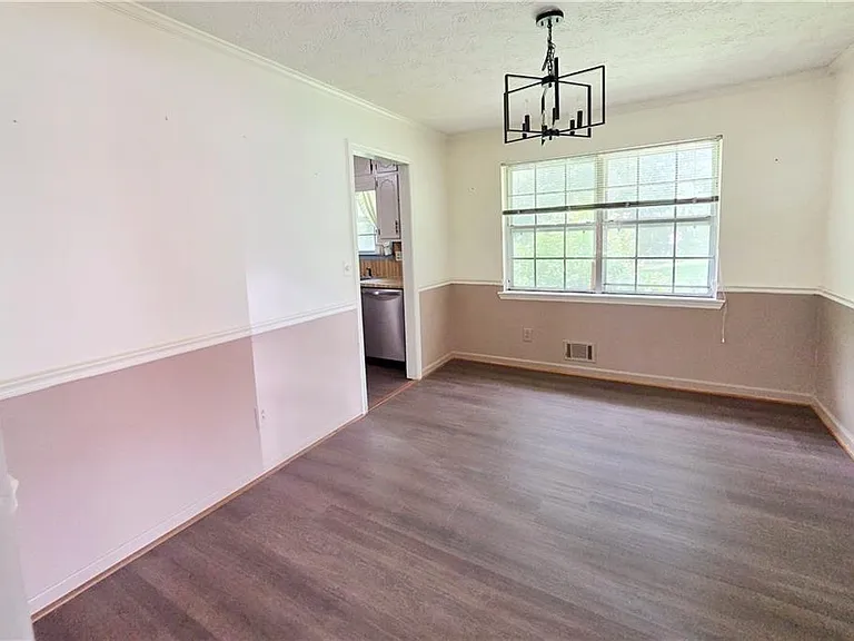 3533 Charlotte Dr — Photo 13