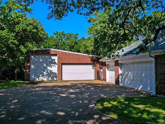 4th image of 4708 Nantucket Dr