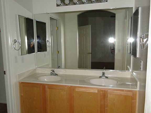 4th image of 1360 S 172nd Ln