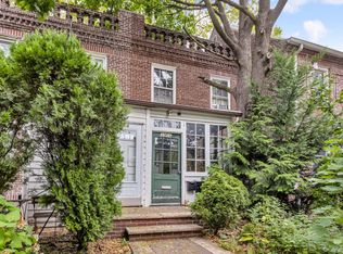 3906 47th St, Sunnyside, NY 11104